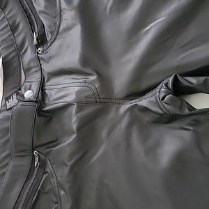 New  never worn HUE leatherette leggings